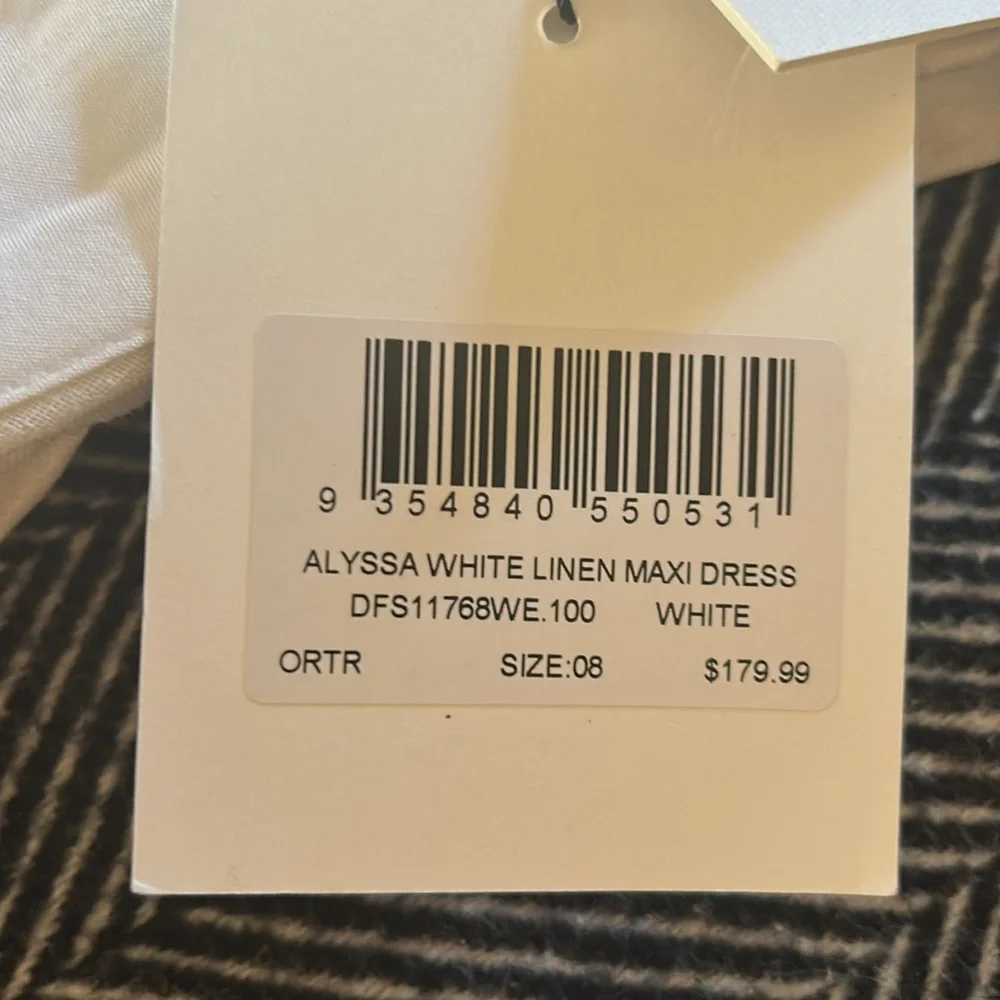 DISSH Alyssa white linen maxi dress - Picture 5 of 6